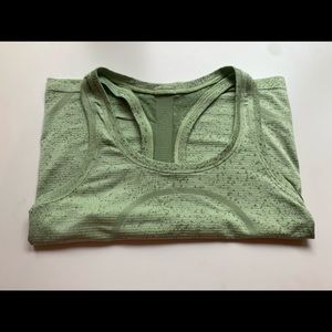 Light green lulu lemon swiftly tech tank top